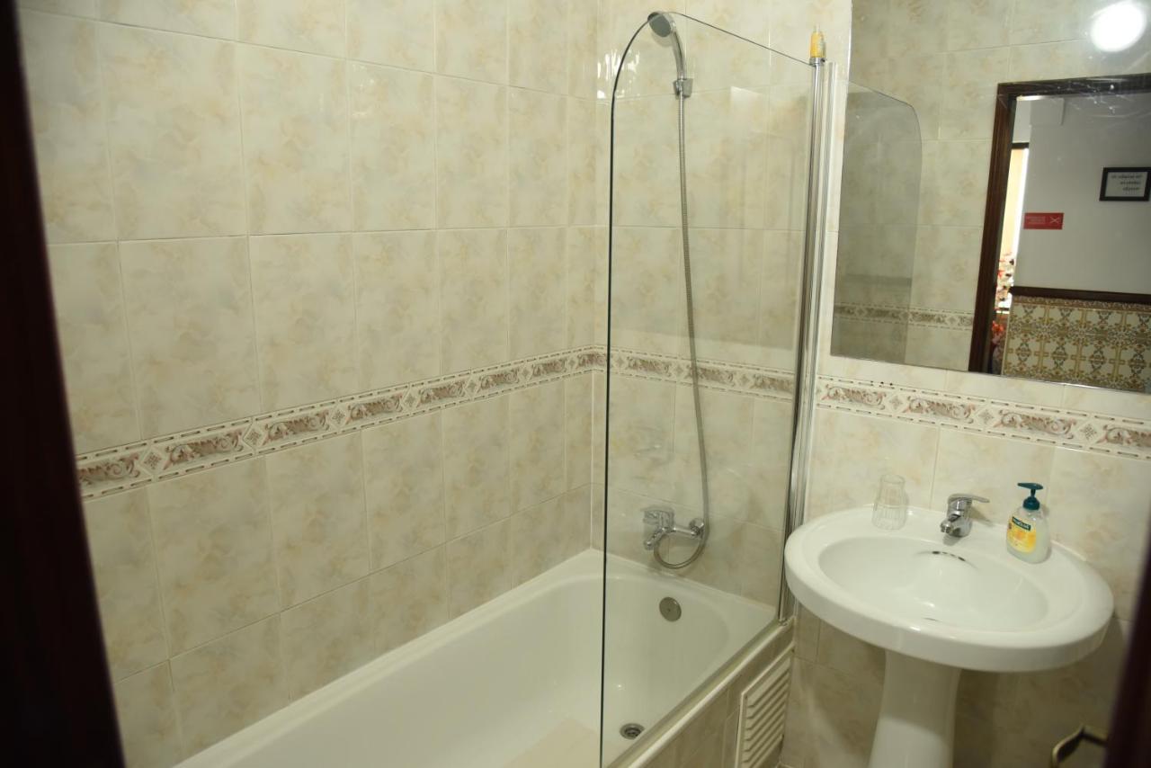 Flor Da Primavera - Residencial E Apartamentos Azambuja Ngoại thất bức ảnh
