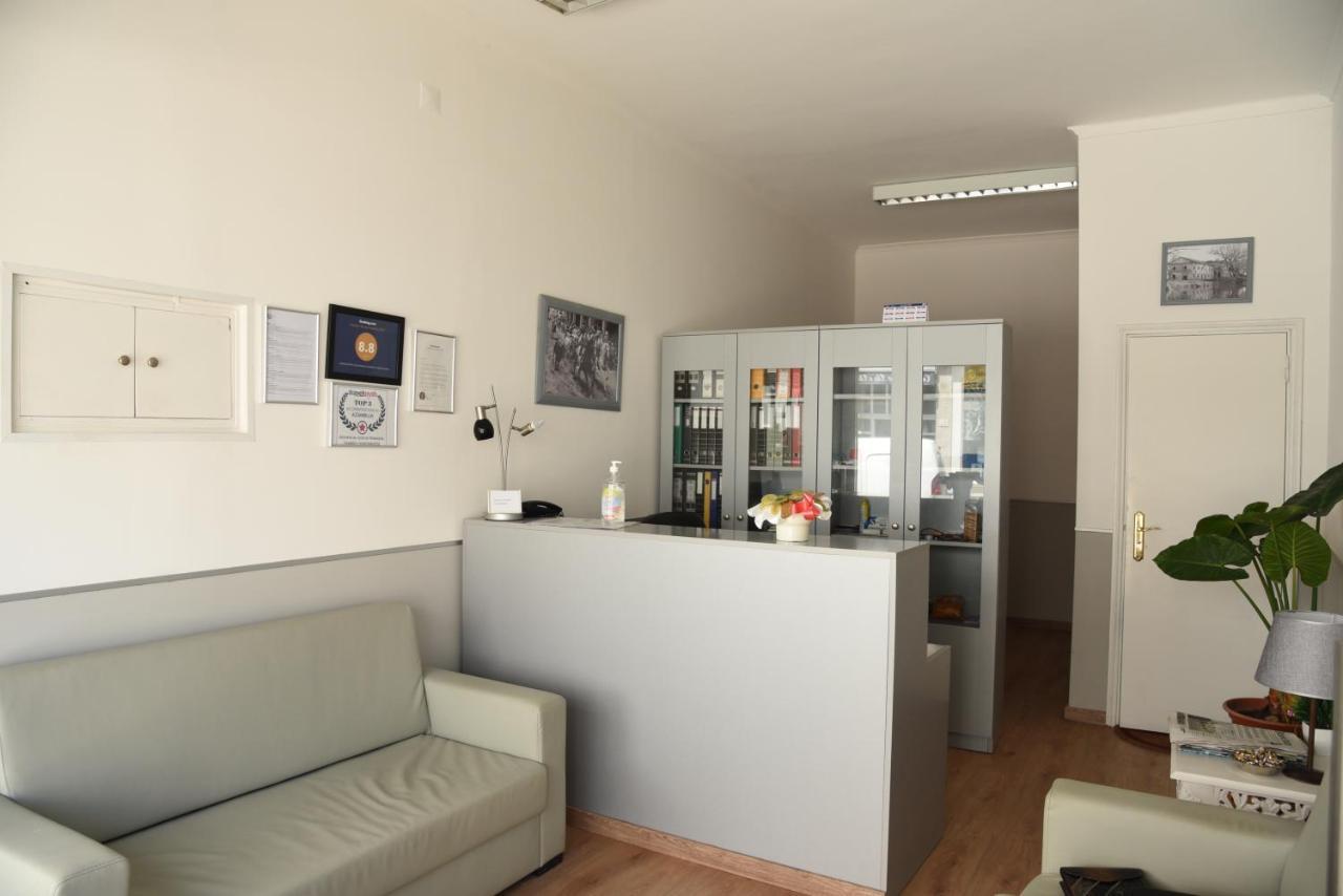 Flor Da Primavera - Residencial E Apartamentos Azambuja Ngoại thất bức ảnh