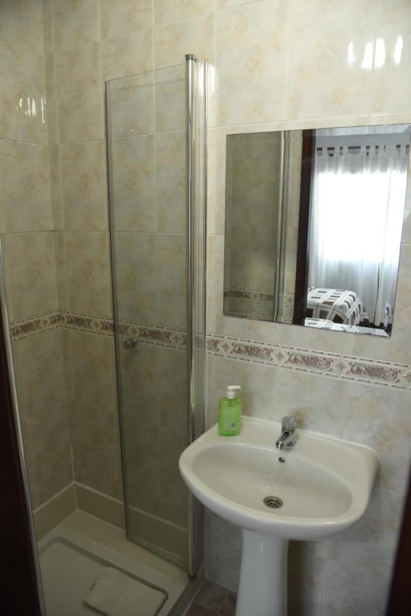 Flor Da Primavera - Residencial E Apartamentos Azambuja Ngoại thất bức ảnh