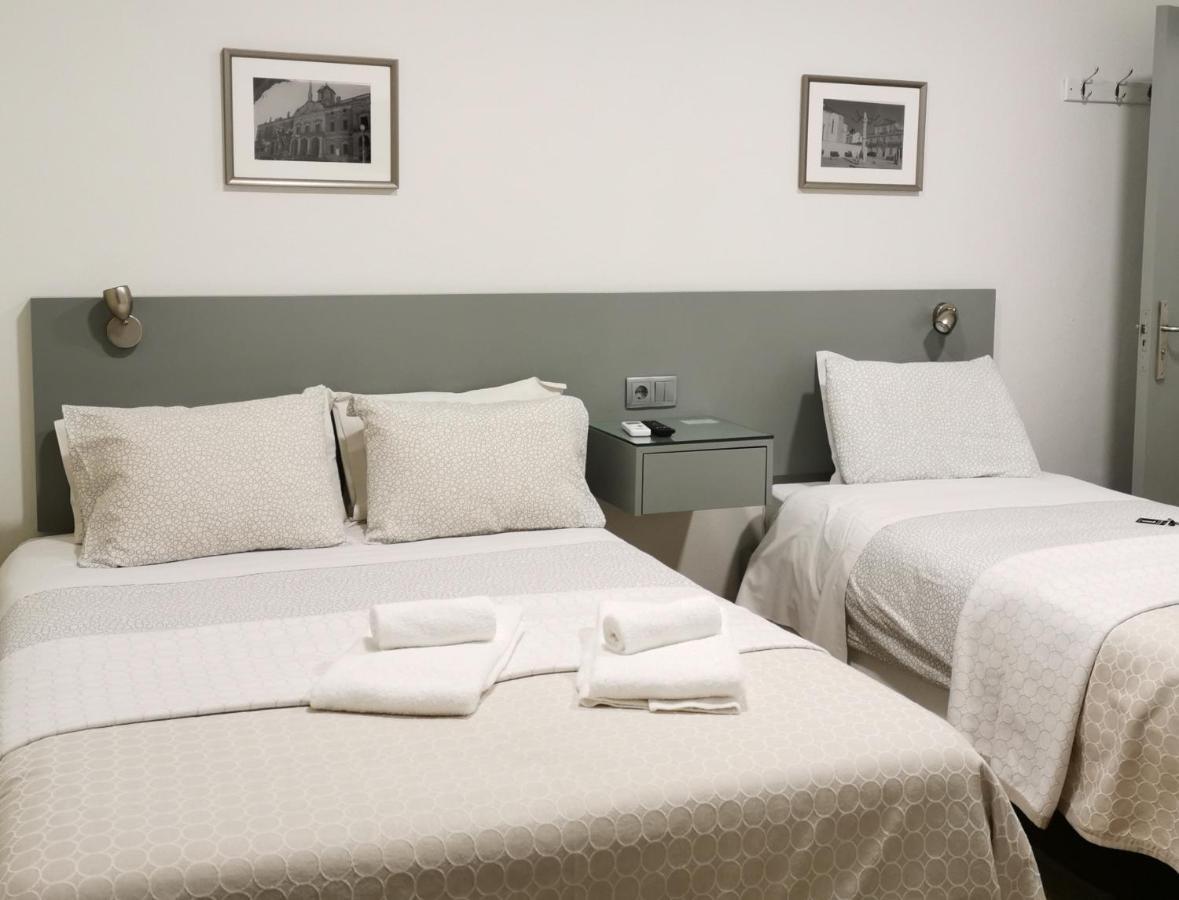 Flor Da Primavera - Residencial E Apartamentos Azambuja Ngoại thất bức ảnh